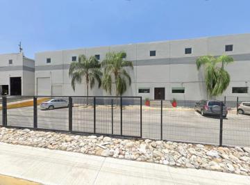 Bodega comercial · 2750m² · 10 Estacionamientos · Bodega Industrial en Industrial Santa Catarina
