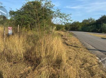 Terreno / Lote · 3500m² · 15 Estacionamientos · Terreno en Santiago