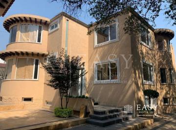 Casa de 4 habitaciones, Miguel Hidalgo · Casa en Venta - Lomas de Chapultepec