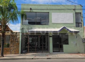 Casa · 266m² · 3 Recámaras · 1 Estacionamiento · Casa en Venta con Uso de Suelo Comercial Nueva Lindavista, Guadalupe