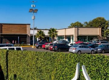 Local en centro comercial , San Andrés Cholula · Renta Local Comercial en Plaza Comercial Consolidada Aaa en San Andrés Cholula - 180 m²