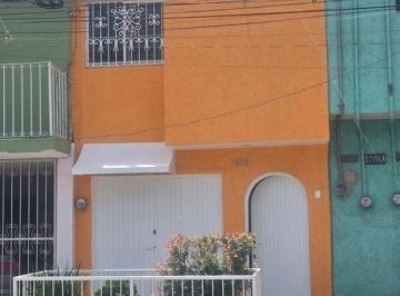 Casa · 123m² · 2 Recámaras · 1 Estacionamiento · Casa en Venta Colonia Mariano Otero