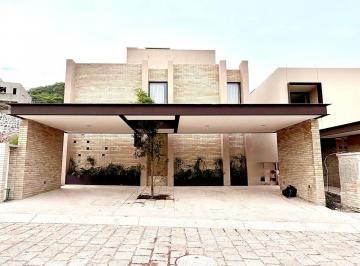 8eda0da3f5942f5b18b597427a1ceff90944fe6f37aee5f4a721c913de8b5ece · Casa Nueva en Venta en Condominio con Alberca Altozano Querétaro
