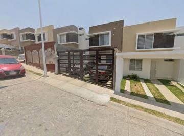Casa de 3 habitaciones, San Pedro Tlaquepaque · Venta de Casa en Terralta San Pedro Tlaquepaque Jalisco