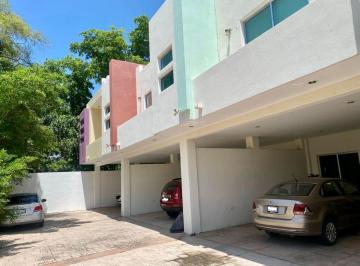 Casa de 3 habitaciones, Culiacán · Casa en Privada en Renta Villa Univercidad