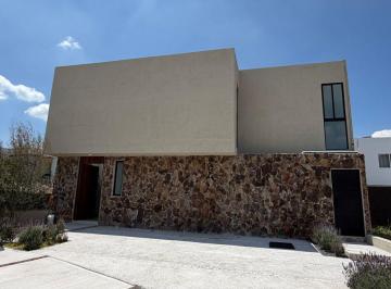 Casa de 3 habitaciones, Corregidora · Casa en Venta en Cañadas del Arroyo
