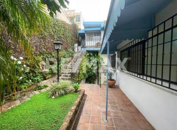 Casa · 340m² · 3 Recámaras · 2 Estacionamientos · Duplex en Venta en Lomas Atzingo, Subida a Chalma