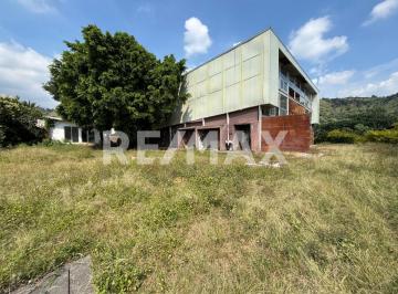 Terreno / Lote · 7000m² · Terreno en Venta en Morelos con Nave Industrial, Totolapan