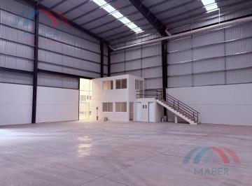 Nave industrial · 1100m² · 5 Estacionamientos · Nave Industrial en Renta en San Jerónimo Caleras