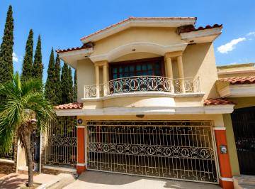 Casa de 4 habitaciones, Culiacán · Casa en Venta en Culiacan Rosales Sinaloa