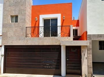 Casa de 2 habitaciones, Monterrey · Venta de Casa en Cumbres Elite 4to Sector Monterrey Nuevo Leon
