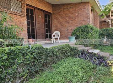 Casa · 334m² · 3 Recámaras · 3 Estacionamientos · Casa en Venta en Lomas del Valle
