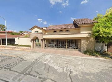 Casa de 5 habitaciones, San Pedro Garza García · Venta de Casa en Fuentes del Valle Monterrey Nuevo Leon