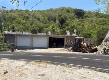 Local comercial de 3 habitaciones, San Pedro Pochutla · Local Comercial a Estrenar