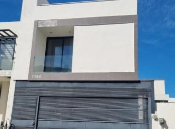 Casa · 3 Recámaras · 2 Estacionamientos · Casa en Renta en Cumbres Platinum