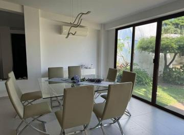 Casa de 3 habitaciones, Xochitepec · Hermosa Residencia Cuenta con