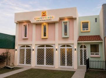 Local comercial de 1 habitación, Tultitlán · Propiedad Como Salón de Fiestas, Kinder Ó Bodega Ligera