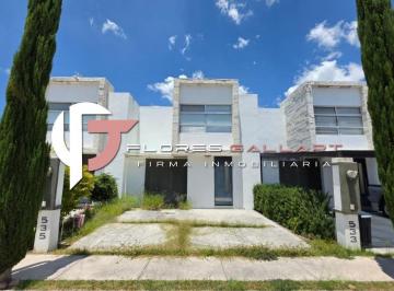 Casa en condominio · 140m² · 3 Recámaras · 2 Estacionamientos · Casa en Renta Semi Amueblada en Fracc. Bosque Sereno Al Poniente de La Ciudad de Aguascalientes