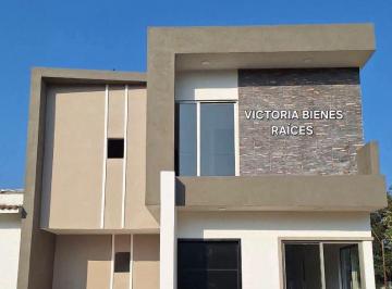 Casa de 3 habitaciones, Fortín · Casa de 138 m² con 3 Recámaras en Venta en Sama de Grado