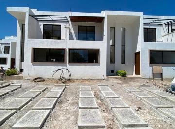 Casa en condominio · 108m² · 3 Recámaras · 2 Estacionamientos · Casa Nueva en Venta, en Jiutepec, Mor. de 2 Niveles Dentro de Condominio con Seguridad 24/7