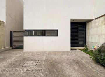 7ef955f0ed13d9c19f45ceaa1bc3dc573ec761f522d4a7202eda6517bd19de7a · Casa en Renta Basalto Zibata