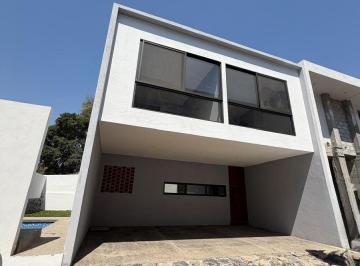 Casa · 140m² · 3 Recámaras · 3 Estacionamientos · Casa Nueva en Venta, Dentro de Kluster de Solo 5 Casas, con Alberca Privada y Jardin.