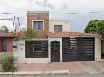 Casa de 3 habitaciones, Victoria · Venta de Hermosa Casa en Fracc del Valle, Ciudad Victoria, Tamaulipas