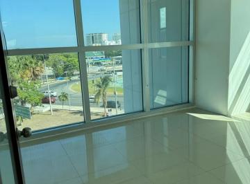 Oficina · 235m² · 7 Estacionamientos · Oficina en Renta en Global