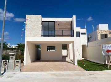 Casa · 263m² · 3 Recámaras · 2 Estacionamientos · Casa en Privada en Cholul, Mérida