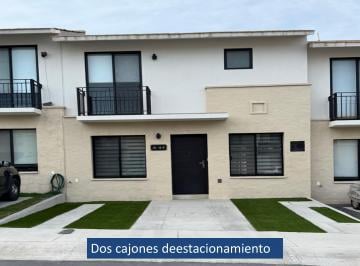 Casa en condominio de 3 habitaciones, El Marqués · Casa en Venta en Queretaro en Zire con Terreno Excedente Lista Para Habitar