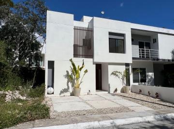 Casa · 202m² · 3 Recámaras · 2 Estacionamientos · Casa Nueva en Venta en Pto Morelos Resd Regattas 3 Recamaras 160 m