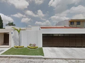 Casa de 5 habitaciones, Cuernavaca · Casa en Venta! Calle Cibeles, Col. Las Delicias, Cuernavaca. ¡Oportunidad!