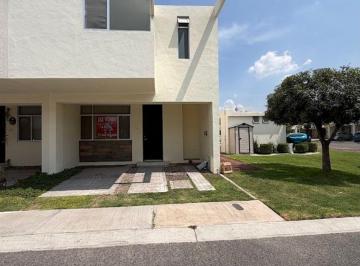 Casa de 3 habitaciones, Corregidora · Hermosa Casa en Terranova Excelente Ubicación y Amenidades