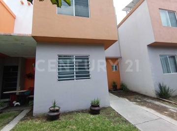 Casa en condominio · 75m² · 3 Recámaras · 1 Estacionamiento · Casa Amueblada, en Coto Privado con Alberca