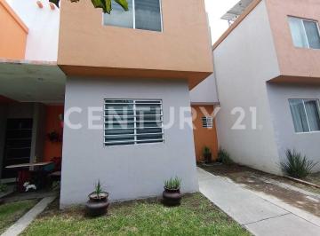 Departamento · 75m² · 3 Recámaras · 1 Estacionamiento · Casa Amueblada, en Coto Privado con Alberca