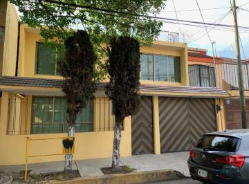 Casa de 3 habitaciones, Coyoacán · Casa en Venta en Campestre Churubusco | 190 m² de Construcción | Precio de Oportunidad 7,150,000