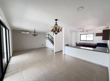 Casa de 3 habitaciones, Mérida · Casa en Renta en Santa Gertrudis Copó Alado Temozón en Privada Mérida, Yucatán