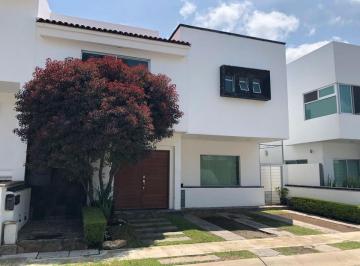 Casa de 3 habitaciones, Zapopan · Excelente Casa en Renta Fraccionamiento Jardín Real 3 Recámaras, Pet Friendly