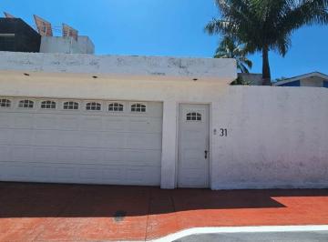 Casa de 3 habitaciones, Tepic · Casa en Venta en Residencial La Loma, Tepic | Amplios Espacios y Excelente Ubicación