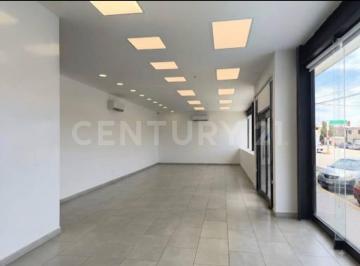 Local comercial · 156m² · 5 Estacionamientos · Renta Local en Ave Francisco Villa Cd de Chihuahua