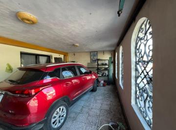 Casa de 3 habitaciones, Mérida · Casa en Venta en Mercedes Barrera con Piscina y Arboles Frutales