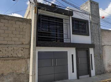 Casa de 3 habitaciones, Toluca · Casa en Venta en Parques Nacionales, Toluca de Lerdo, Estado de México. ¡Gran Oferta!