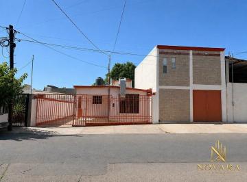 bc245958f92a60c15d0f07e77957b88e7bb92e542b80f89e6cb12594aa664d80 · Casa con Bodega en Calle Trasviña y Retes
