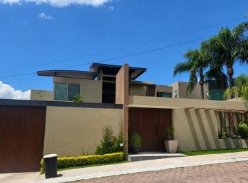 Casa de 3 habitaciones, Querétaro · Renta Hermosa y Amplia Residencia de Autor