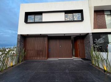 Casa de 4 habitaciones, Morelia · Casa en Venta en Río Altozano | Sauna + Sótano