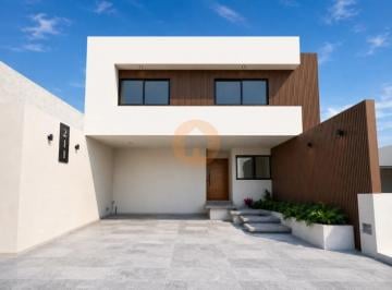 Casa de 4 habitaciones, San Luis Potosí · Casa en Venta Privada San Angel 5 Villa Magna Slp 4 Rec 1 en Pb Rooftop 286 m²