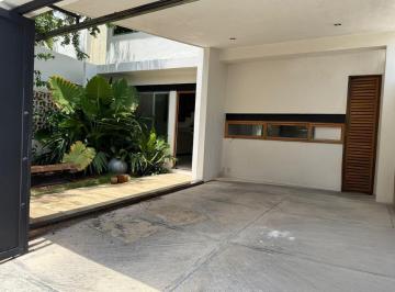 Casa · 170m² · 3 Recámaras · 1 Estacionamiento · Hermosa Casa en Renta Montes de Ame (Nrc - 1062)
