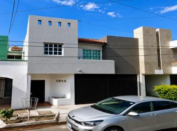 Casa de 3 habitaciones, Culiacán · Casa en Venta en Rosales Sinaloa
