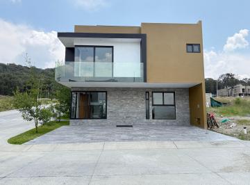 Casa de 3 habitaciones, Zapopan · Casa en Venta Los Robles Zapopan