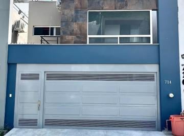 1 · Casa en Venta en Paseo del Vergel, Monterrey, Nuevo León